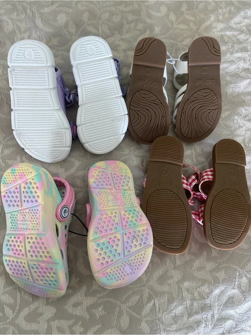 Cat & Jack  Pink Green Kids Clogs and sandals in gingham, purple and white NEW
